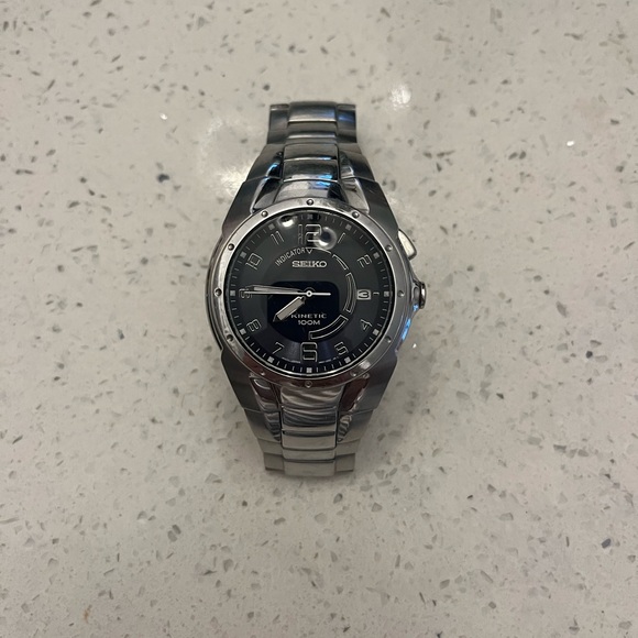 SEIKO Kinetic Blue Black Dial Men’s Indicator WatchSKA237 40MM 5M62-0AR0